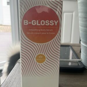 Maelys B-GLossy
